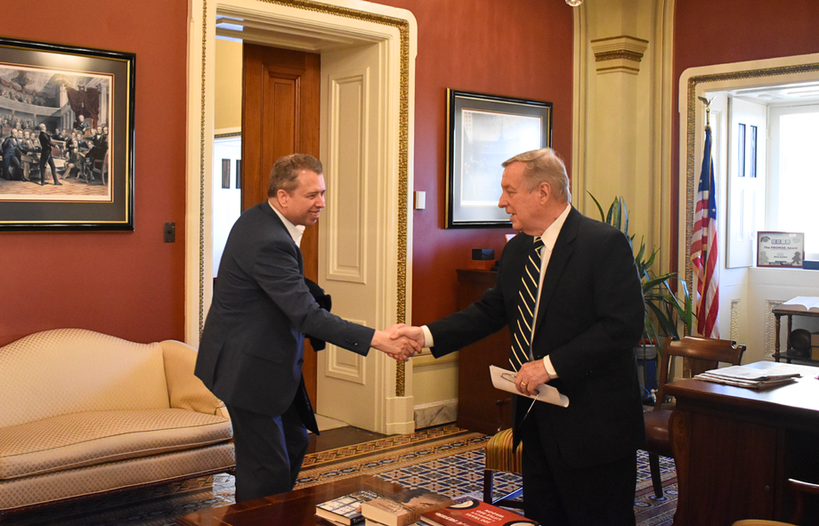DURBIN MEETS WITH CEO OF CHICAGO PUBLIC SCHOOLS TO DISCUSS EXPANDING TRAUMA-INFORMED CARE FOR STUDENTS